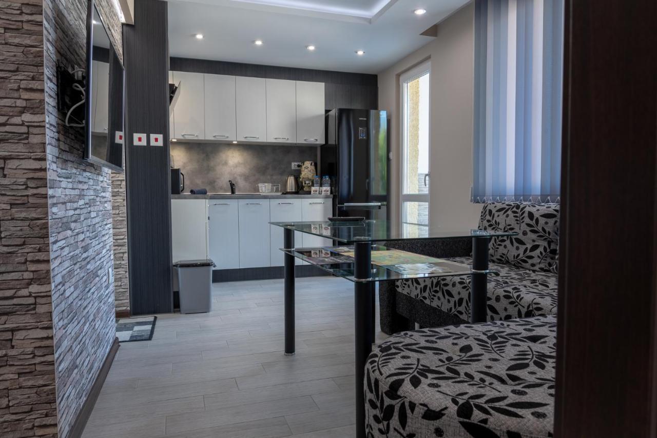 Apartment Central-Lux 1 Tırnova Dış mekan fotoğraf